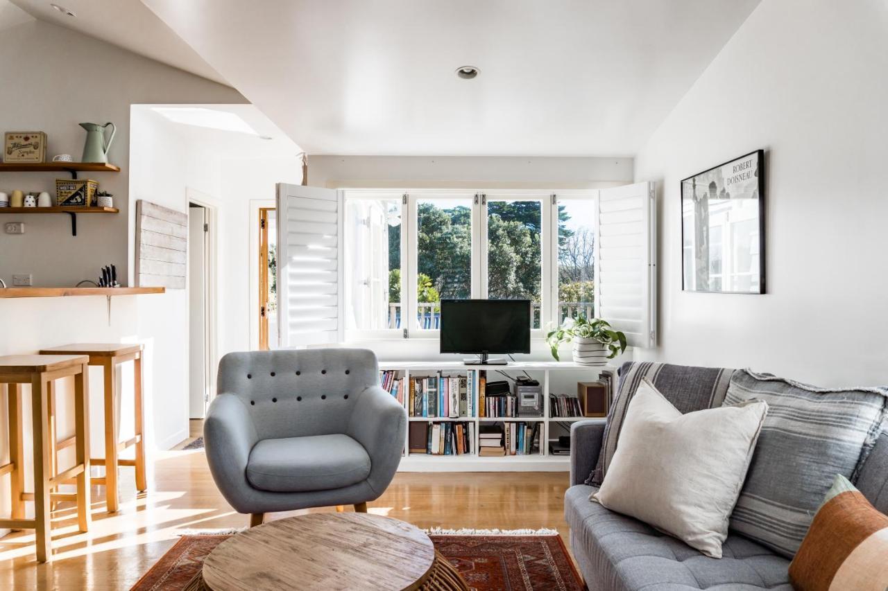 רגלאן Kowhai Cottage & Studio מראה חיצוני תמונה